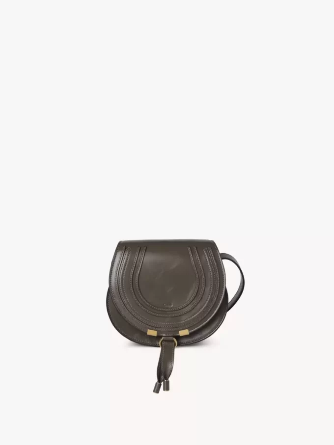 Petit sac de selle Marcie en cuir brillant Petit sac de selle Marcie en cuir brillant