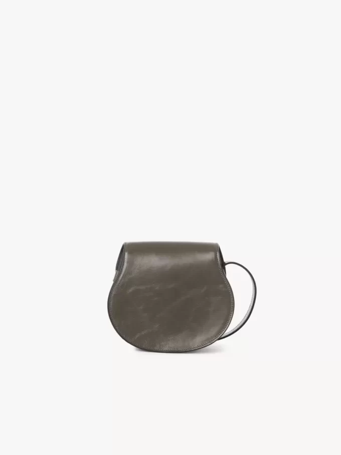 Petit sac de selle Marcie en cuir brillant Petit sac de selle Marcie en cuir brillant