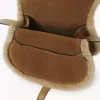 Petit sac de selle Marcie en cuir suédé et peau lainée Petit sac de selle Marcie en cuir suédé et peau lainée