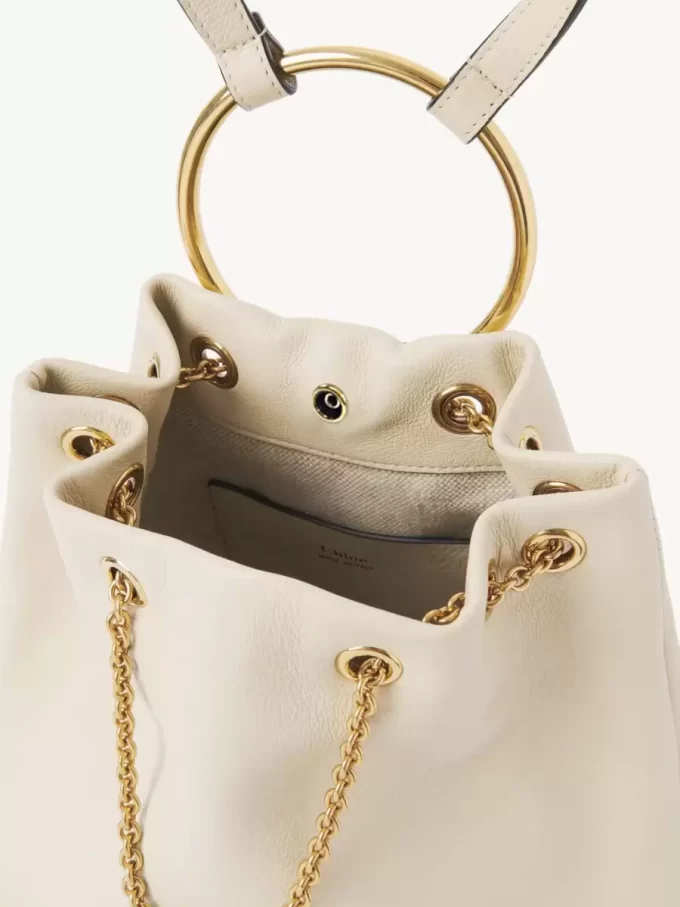 Petit sac à dos bracelet en cuir grainé