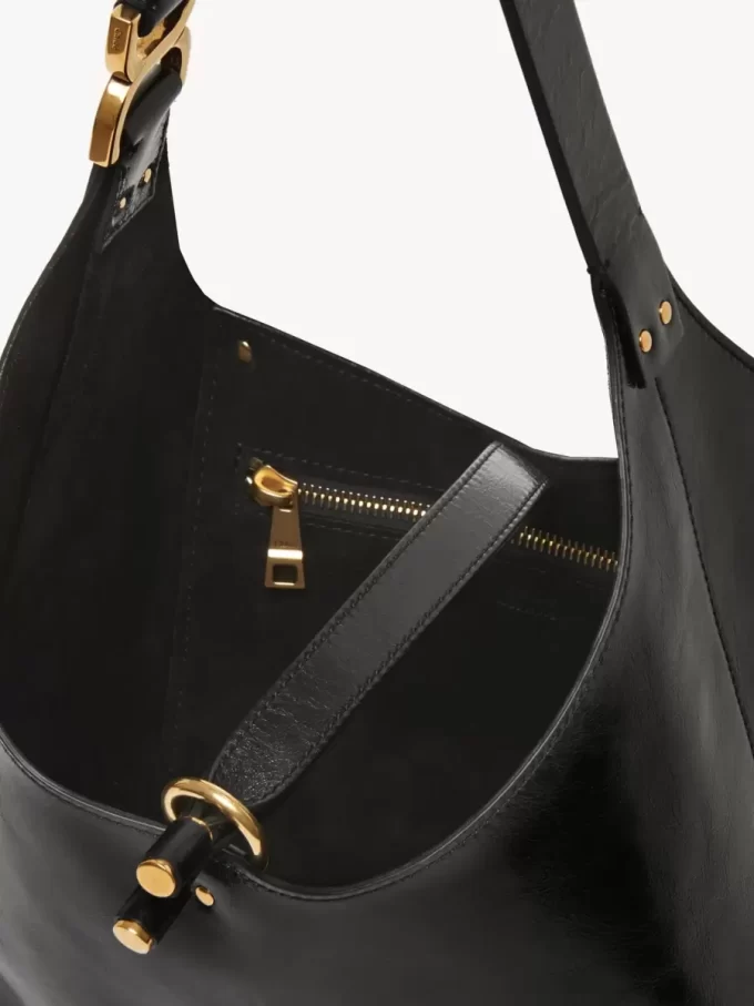 Petit sac hobo Marcie en cuir brillant Petit sac hobo Marcie en cuir brillant
