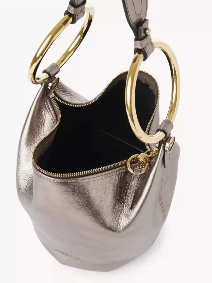 Petit sac à main bracelet en cuir métallisé