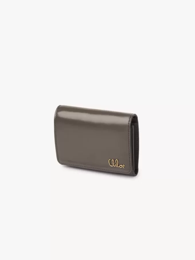 Petit sac à main Chloé Iconic à trois volets avec poche à monnaie en cuir brillant