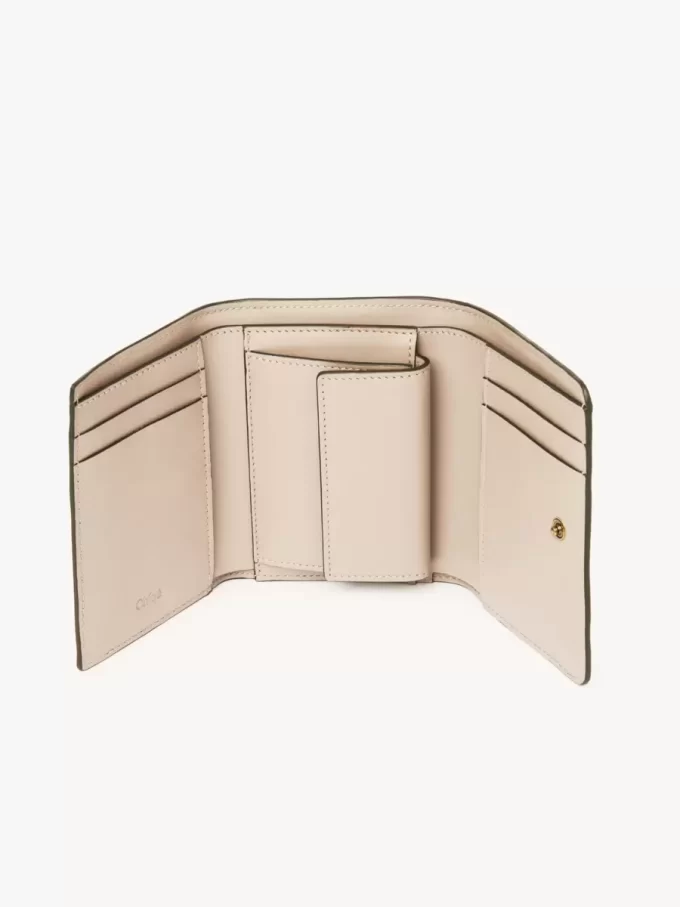 Petit sac à main Chloé Iconic à trois volets avec poche à monnaie en cuir brillant