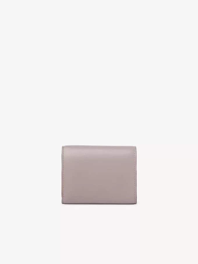 Petit sac à main Chloé Iconic à trois volets avec poche à monnaie en cuir brillant