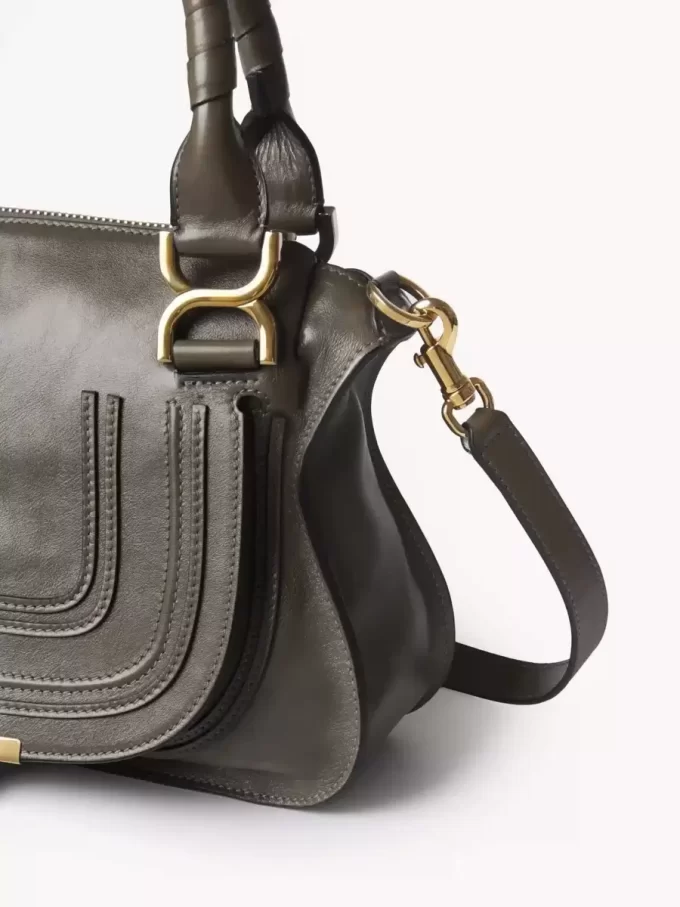 Petit sac Marcie en cuir brillant Petit sac Marcie en cuir brillant