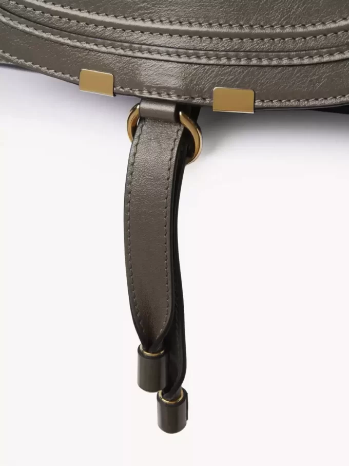 Petit sac Marcie en cuir brillant Petit sac Marcie en cuir brillant