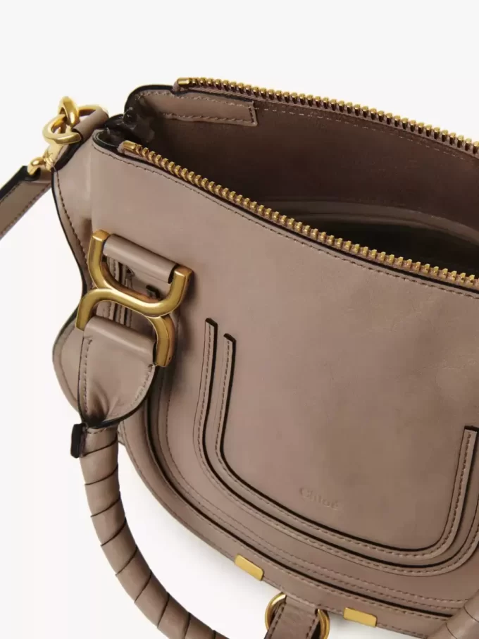 Petit sac Marcie en cuir brillant Petit sac Marcie en cuir brillant