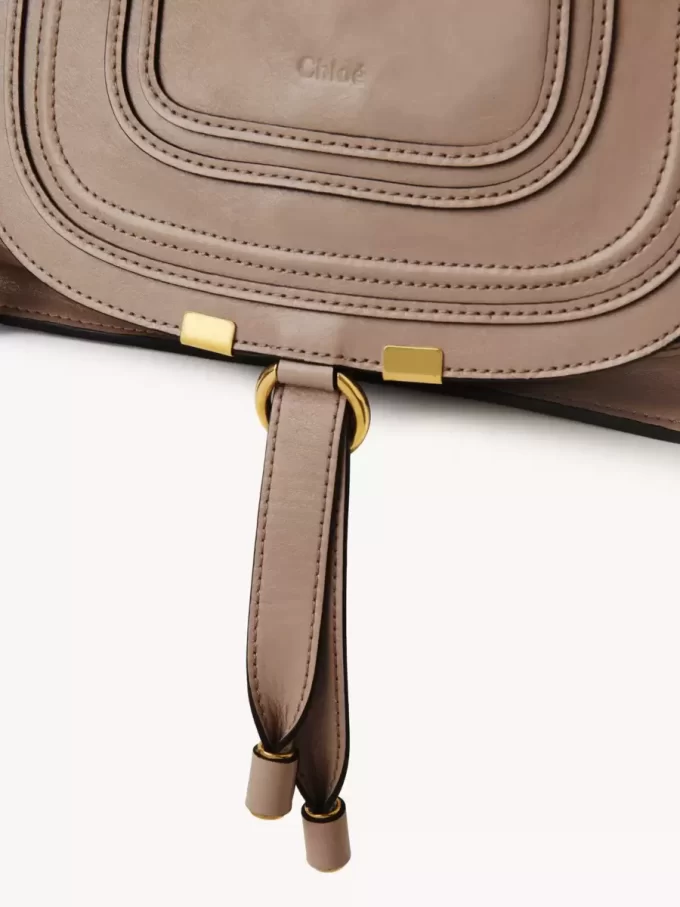 Petit sac Marcie en cuir brillant Petit sac Marcie en cuir brillant