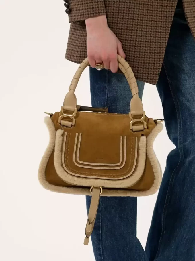 Petit sac Marcie en cuir suédé et peau lainée