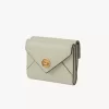 Petite enveloppe à trois volets en cuir grainé Petite enveloppe à trois volets en cuir grainé
