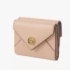 Petite enveloppe à trois volets en cuir grainé