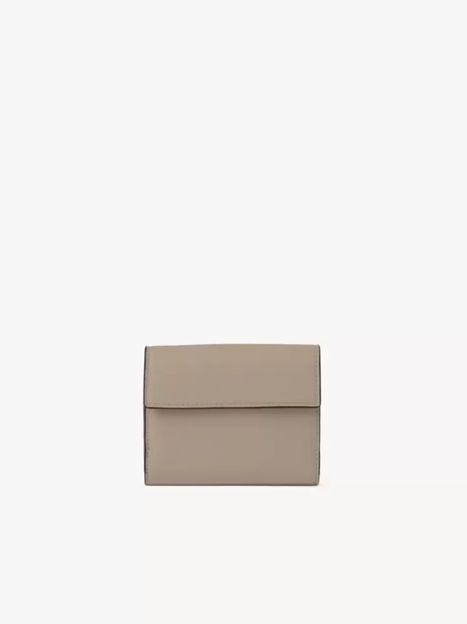 Petite enveloppe à trois volets en cuir grainé Petite enveloppe à trois volets en cuir grainé
