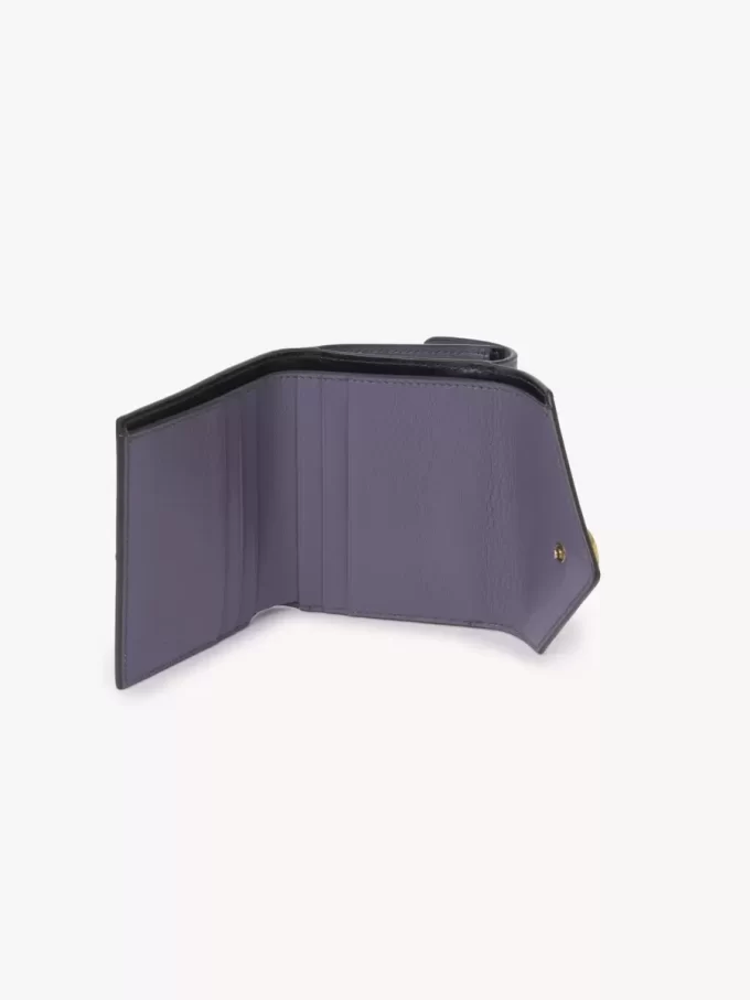 Petite enveloppe à trois volets en cuir grainé Petite enveloppe à trois volets en cuir grainé