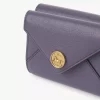 Petite enveloppe à trois volets en cuir grainé Petite enveloppe à trois volets en cuir grainé