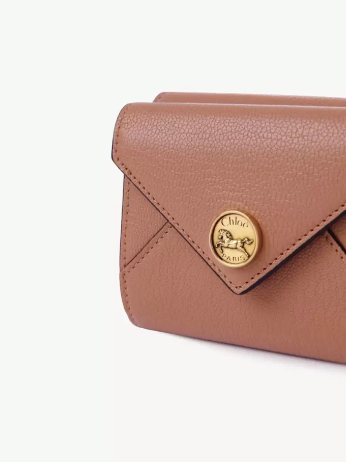 Petite enveloppe à trois volets en cuir grainé