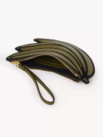 Pochette plate banane en cuir grainé