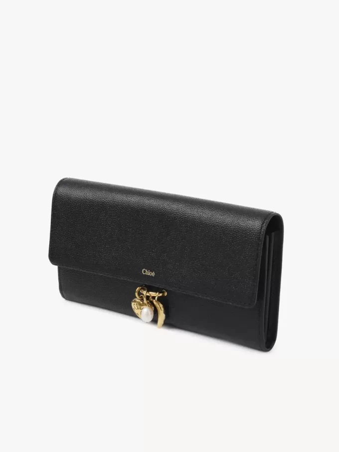 Portefeuille long à rabat Chloé Charms en cuir grainé Portefeuille long à rabat Chloé Charms en cuir grainé