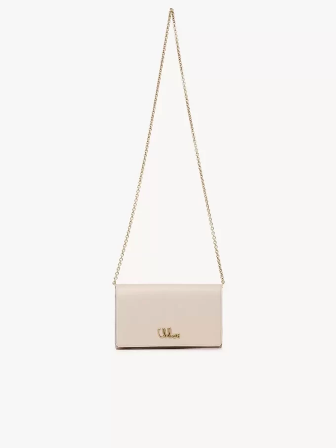 Portefeuille à rabat iconique Chloé sur chaîne en cuir brillant