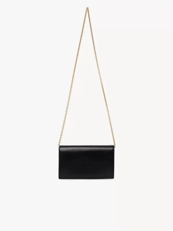 Portefeuille à rabat iconique Chloé sur chaîne en cuir brillant