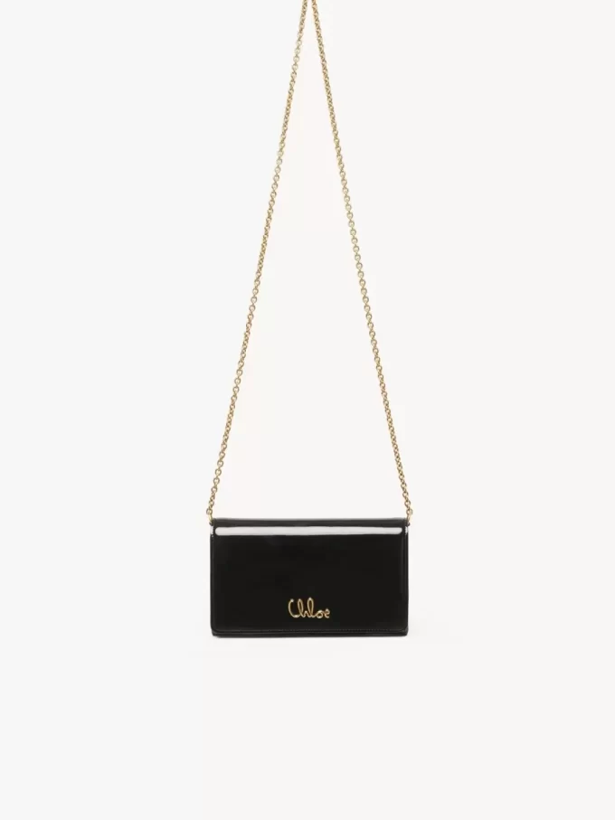 Portefeuille à rabat iconique Chloé sur chaîne en cuir verni
