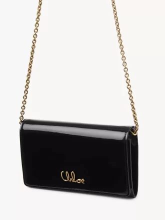 Portefeuille à rabat iconique Chloé sur chaîne en cuir verni