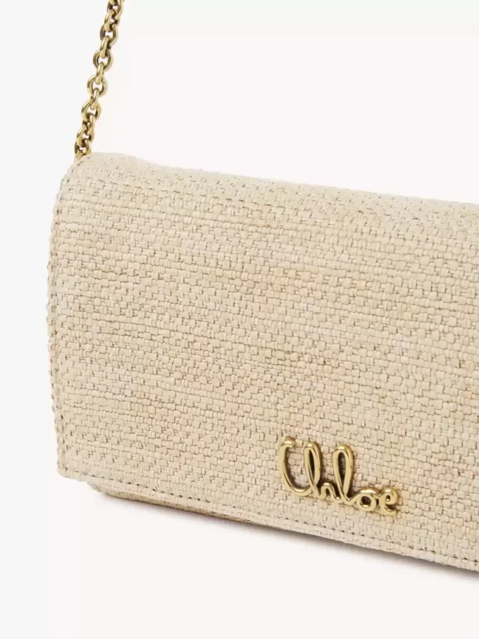 Portefeuille à rabat iconique Chloé sur chaîne en fibres effet raphia