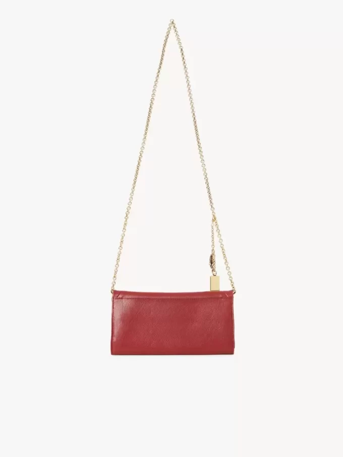 Portefeuille à rabat sur chaîne Chloé Spin en cuir grainé