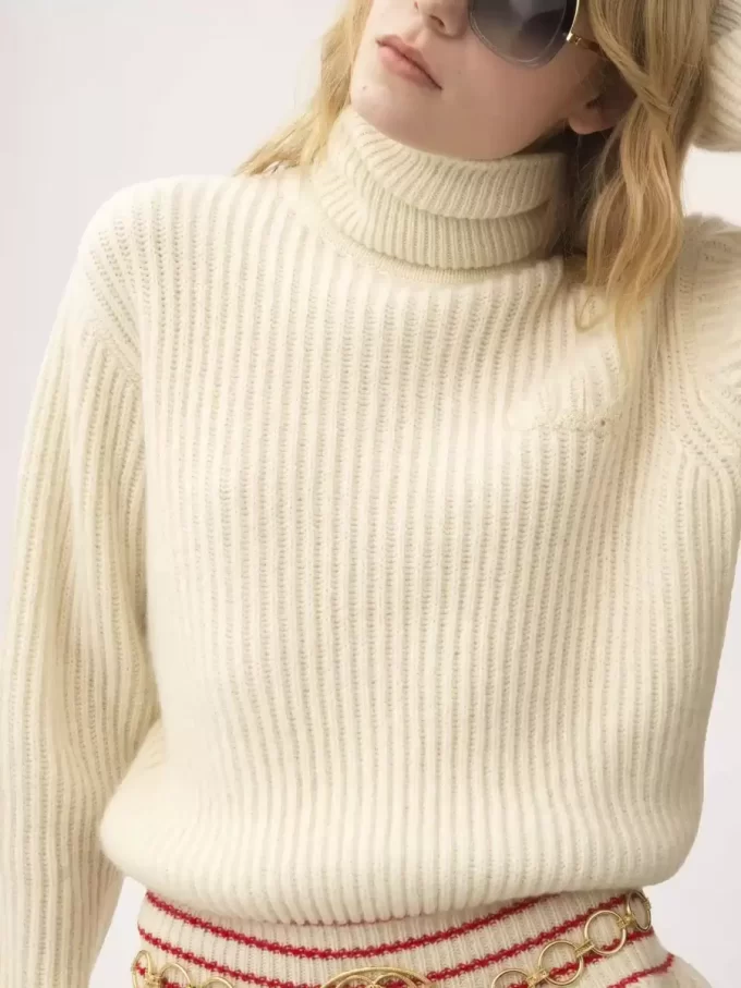 Pull col roulé oversize à logo en maille de laine et mohair Pull col roulé oversize à logo en maille de laine et mohair