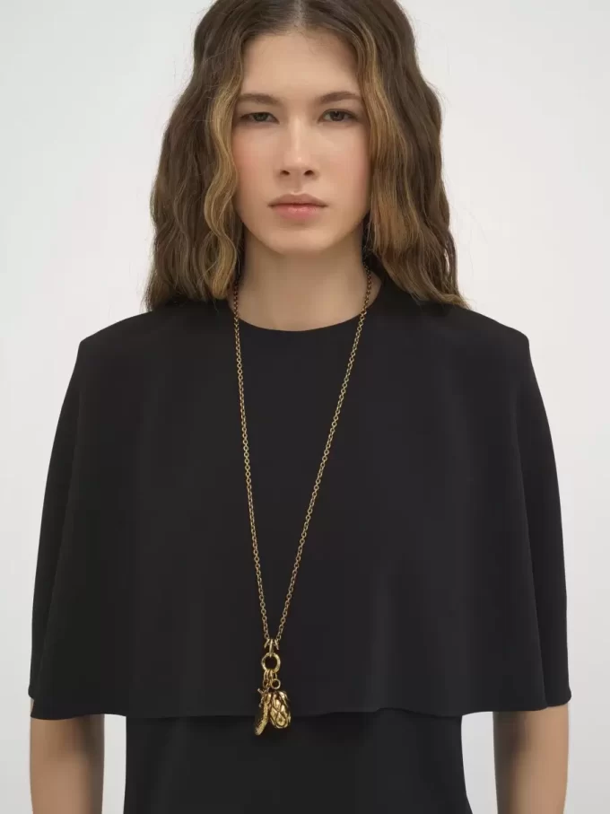 Robe cape courte en crêpe de viscose Robe cape courte en crêpe de viscose