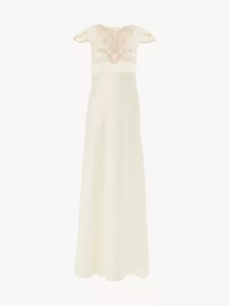 Robe colonne à manches courtes en satin de soie lavé et dentelle