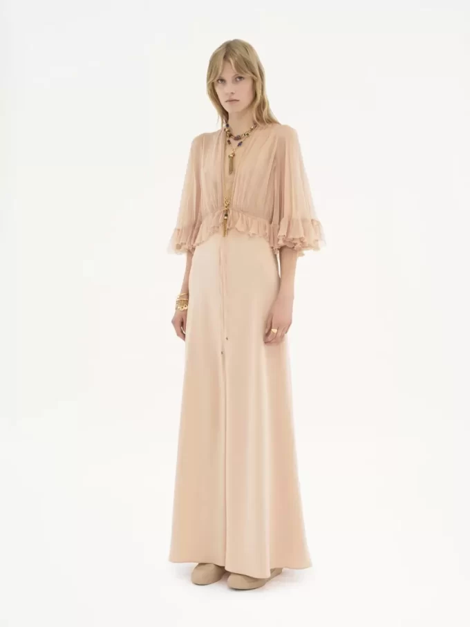 Robe longue col V en crêpe satin