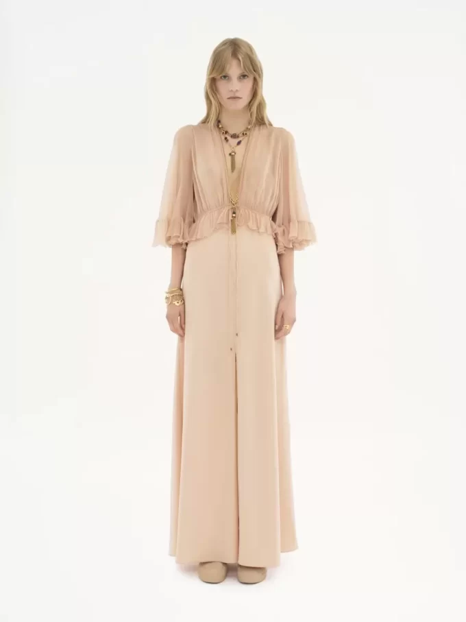 Robe longue col V en crêpe satin