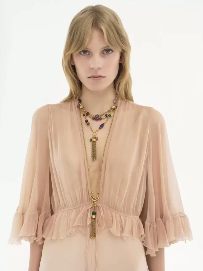 Robe longue col V en crêpe satin