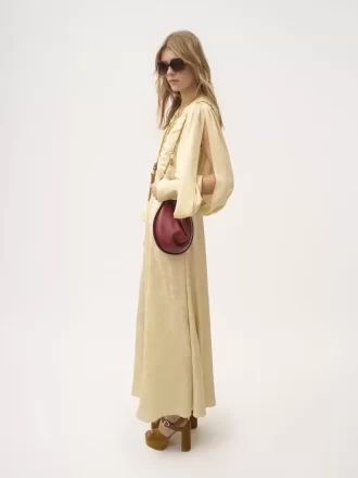 Robe longue froncée en jacquard de soie