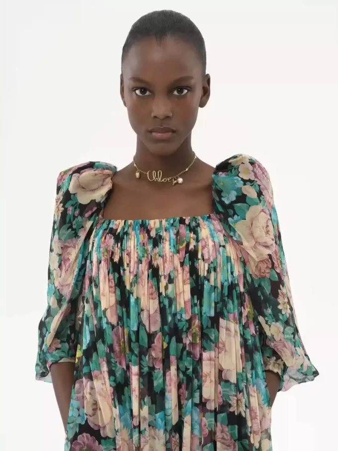 Robe longue à manches bouffantes en mousseline de soie Robe longue à manches bouffantes en mousseline de soie