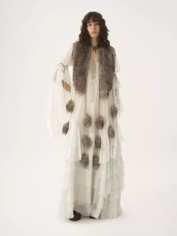 Robe longue oversize à volants en mousseline de soie