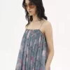 Robe longue sans manches en mousseline de soie