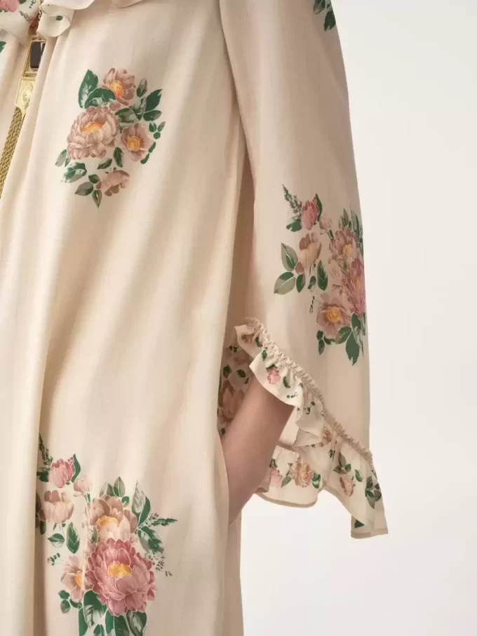 Robe longue à volants et col carré en crêpe de Chine