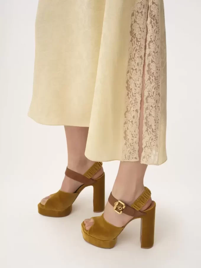Robe midi à fines bretelles en jacquard de soie et dentelle
