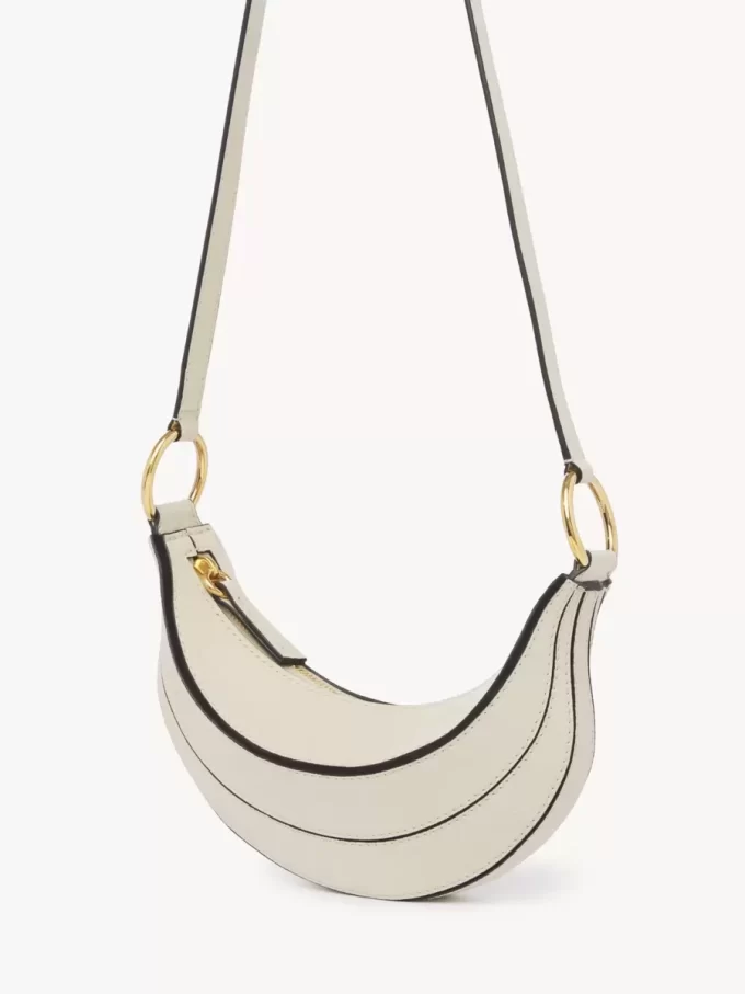 Sac banane bandoulière en cuir grainé Sac banane bandoulière en cuir grainé