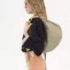 Sac hobo Twisted Shell en cuir brillant Sac hobo Twisted Shell en cuir brillant