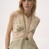 Top col V en satin de soie et dentelle
