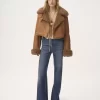 Veste courte carrée en cuir Veste courte carrée en cuir