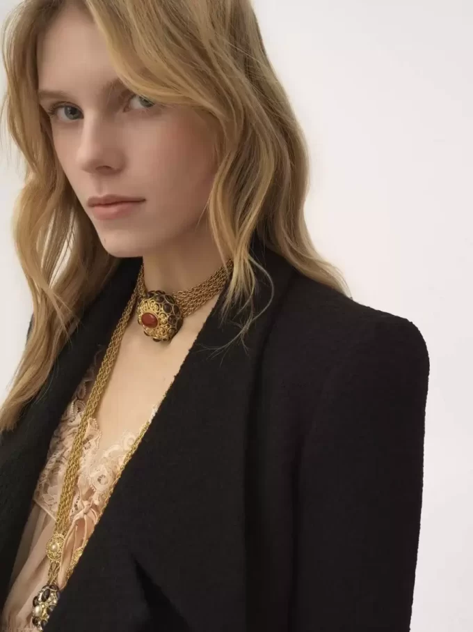 Veste tailleur croisée en bouclette de laine Veste tailleur croisée en bouclette de laine